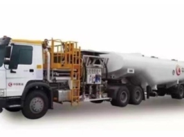 45方CL5526FJJY45A型飞机加油车
