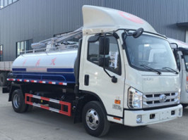 福田康瑞5方吸粪车
