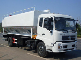 东风天锦24方液压绞龙饲料车