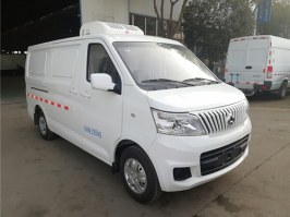 国六长安面包冷藏车